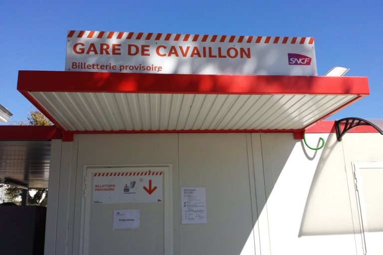 auvent sur batiment modulaire